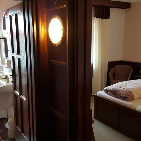 Zum Doppeldecker Hotell
